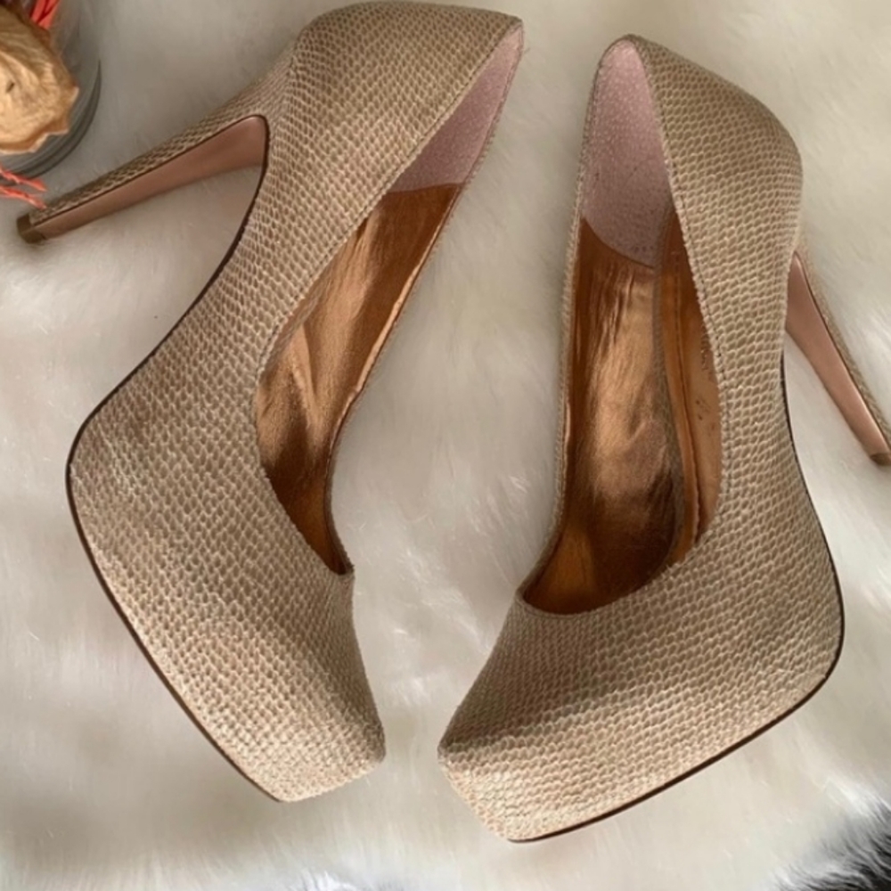 High heels cream
